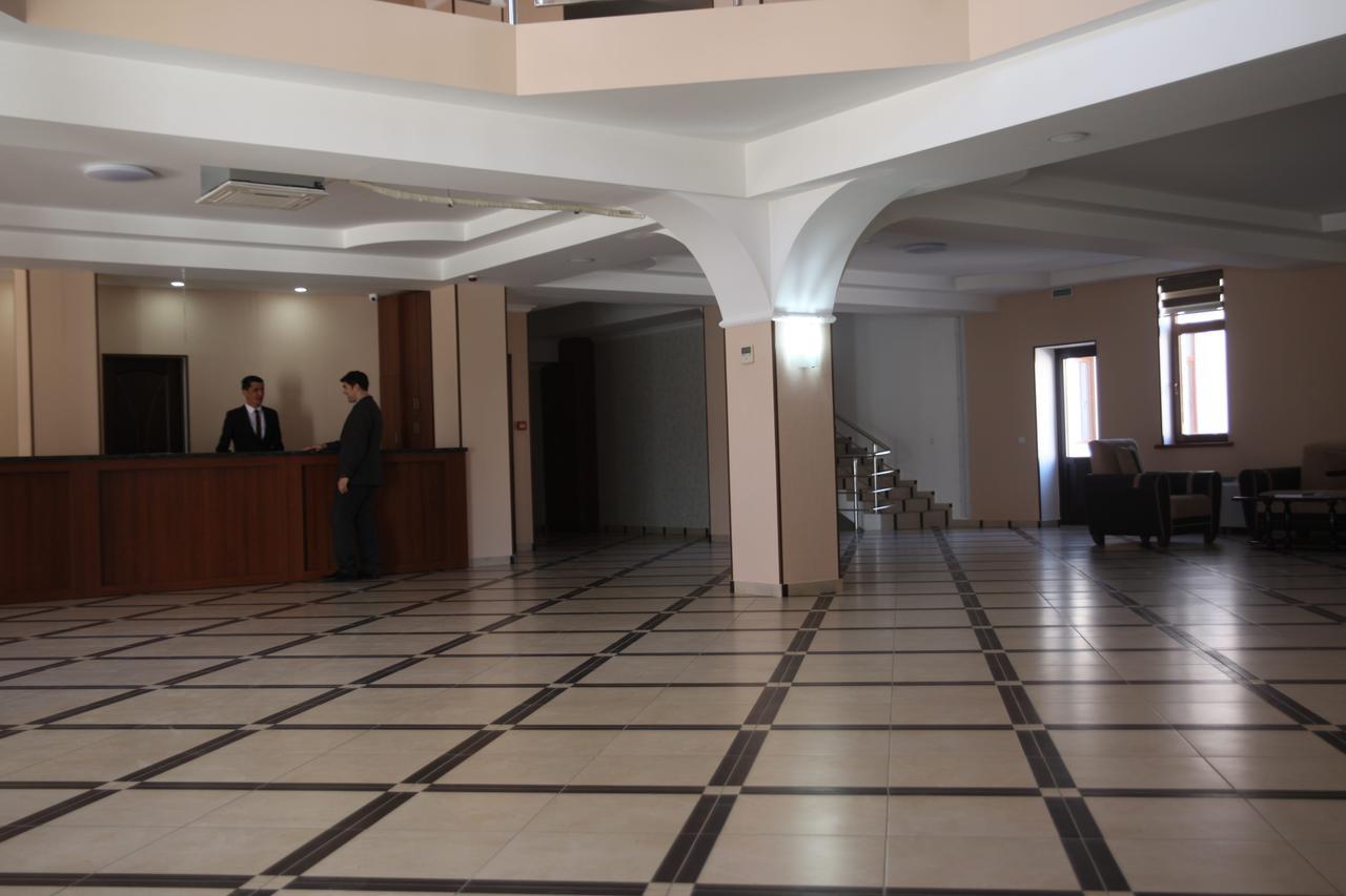 Hotel Khanaka Turkistan Esterno foto