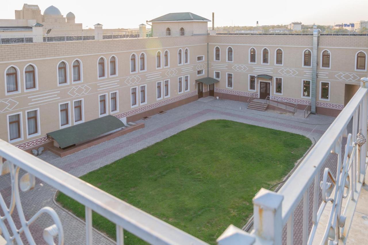 Hotel Khanaka Turkistan Esterno foto